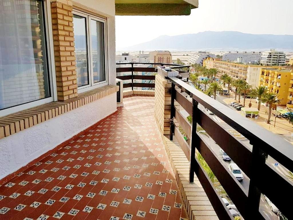 Apartamento Roquetas De Mar Urbanizacion, 2 Dormitorios, Gran Terraza Con Vista Al Mar, Wi-Fi, Parking Y Piscina Exterior foto